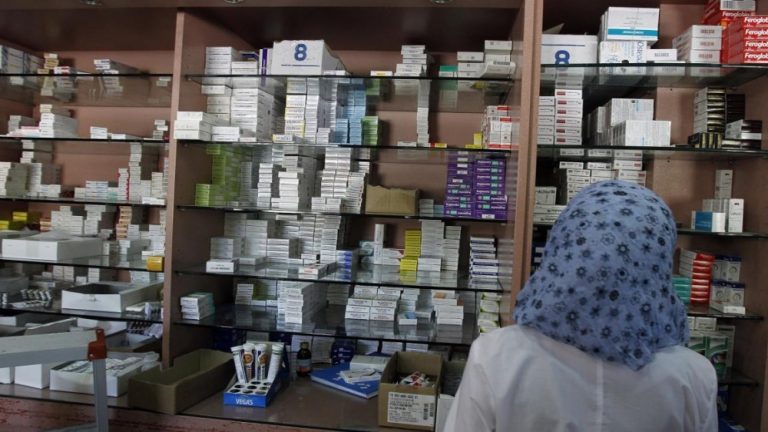 نقيب صيادلة النظام: الدواء المزور والمهرب منتشر بشكل كبير والأسعار تضاعفت 400%