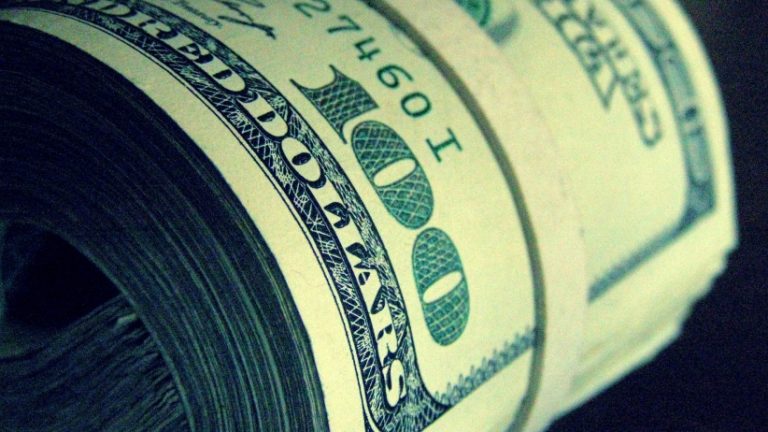 أسعار العملات في سوريا عند إغلاق السبت