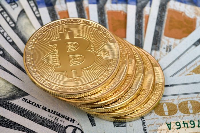 بيتكوين تكسر حاجز 20 ألف دولار للمرة الأولى منذ تدشينها