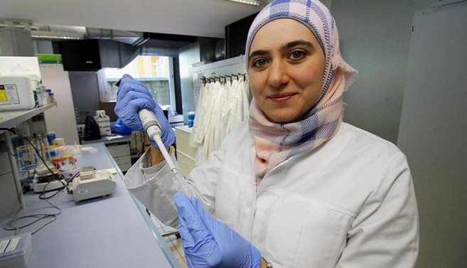 ألمانيا.. باحثة سورية تكتشف مكونا نشطا يمنع الإصابة بـالزهايمر