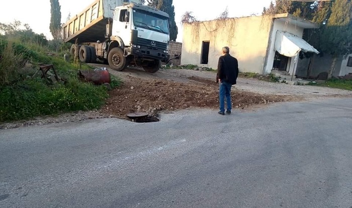 رغم انقطاعه لشهور.. المازوت يصل بيوت ريف طرطوس مع مياه الشرب