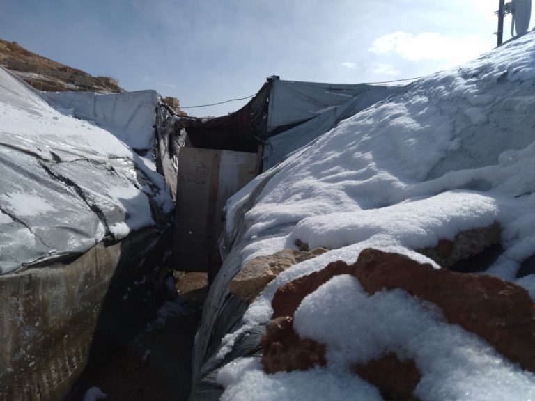 العاصفة جويس تضرب مخيمات اللاجئين السوريين في لبنان