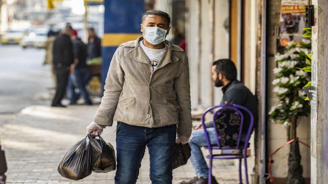 خبير اقتصادي موالٍ يراهن على الكساد لتخفيض الأسعار