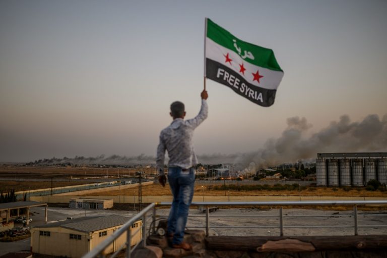 أيمن عبد النور يتحدث عن خلفيات المجلس السوري العسكري الإنتقالي (فيديو)