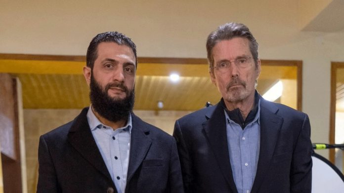 واشنطن تجدد التذكير بالمكافأة المتعلقة بـالجولاني بعد ظهوره مع الصحفي الأمريكي
