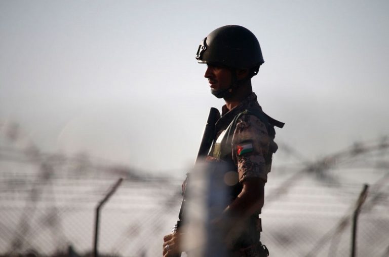 عمليتان في يوم واحد.. الأردن يضبط 1262 كف حشيش و100 ألف حبة كبتاجون قادمة من سوريا