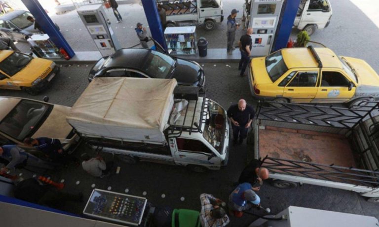 النظام يخفض مخصصات السيارات الخاصة من البنزين المدعوم