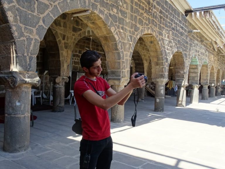 عمر أبو نبوت.. وثق يوميات الثورة في درعا وقضى برصاصة قناص