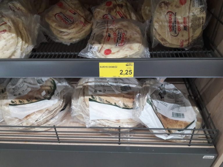الخبز السوري في قونية التركية.. محاولات لاحتكار السوق وإخراج المنافسين