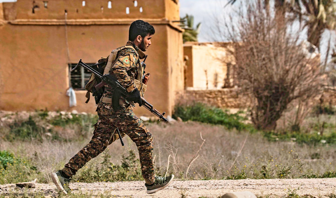 دير الزور.. اعتقال شخصين بتهمة الانتماء للتنظيم وحملة لإحراق الدراجات النارية