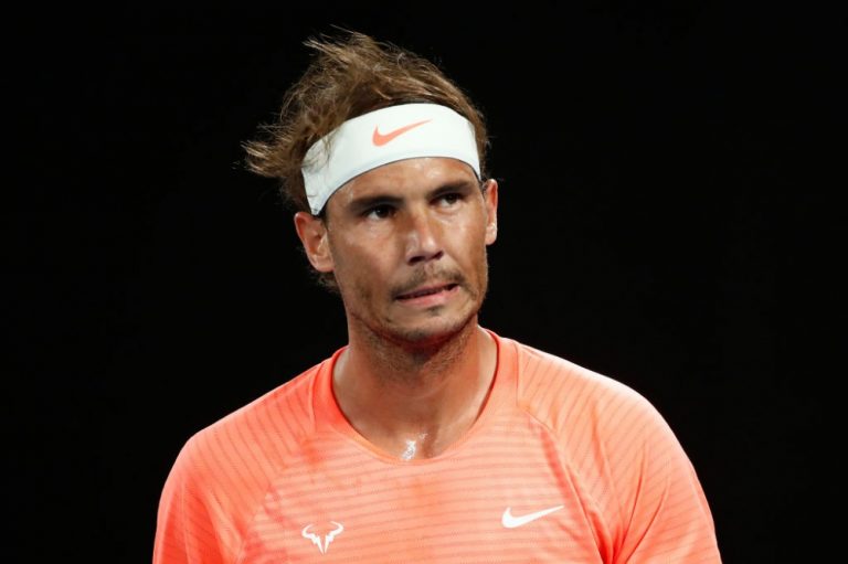 إصابة الظهر تدفع نادال للانسحاب من بطولة روتردام