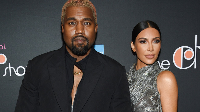 كيم كارداشيان تطلب الطلاق من زوجها كانيه ويست