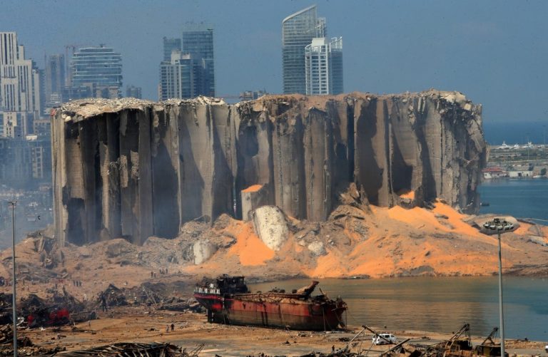 شركة ألمانية تستعد لإزالة المواد الخطرة من مرفأ بيروت