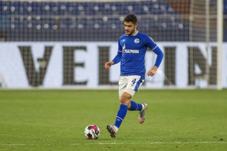 النجم التركي كاباك يلتحق بصفوف ليفربول الإنجليزي