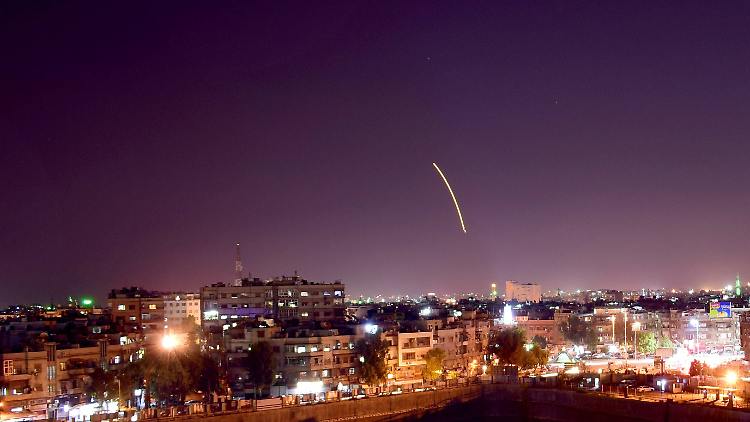 مواقع الأسد وإيران تحت الضربات الإسرائيلية مجددا