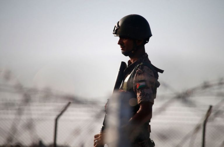 في يوم واحد.. الأردن يفشل محاولتي إدخال مخدرات إلى أراضيه قادمة من سوريا