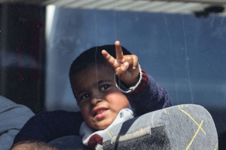 منظمة: 86% من الأطفال السوريين الفارين من الحرب لا يريدون العودة إلى بلادهم