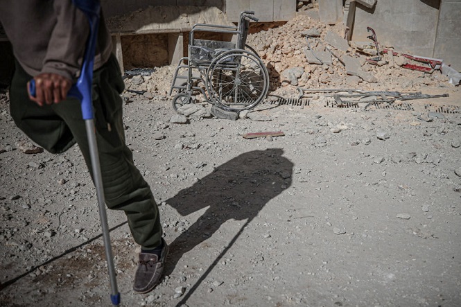 مدير مستشفى الأتارب: النظام حرم 400 ألف مدني من الرعاية الصحية