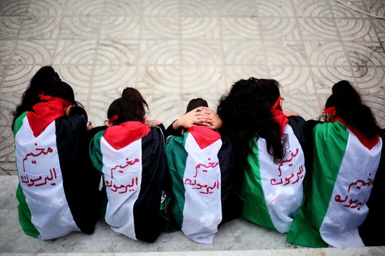 في يوم المرأة العالمي.. منظمة توثق مقتل 487 لاجئة فلسطينية في سوريا