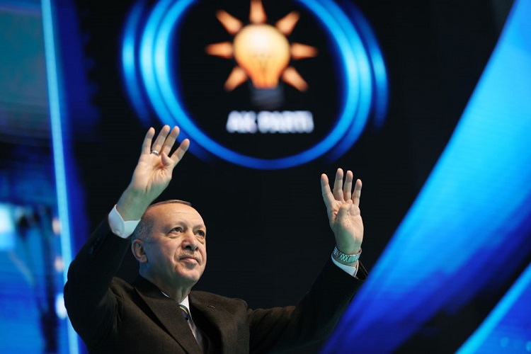 إعادة انتخاب أردوغان رئيسا لحزب العدالة والتنمية