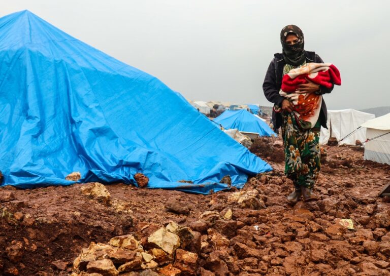 والمجد للأمهات… عدنان عبد الرزاق*