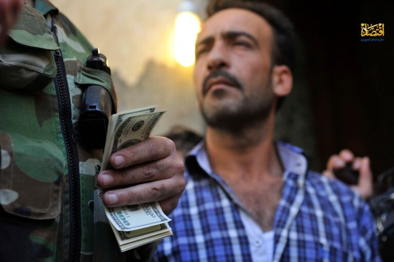 تحدي هبوط الدولار في الأسواق.. نازل يعني نازل