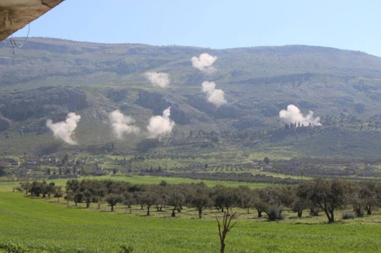 روسيا تشن غارات شديدة الانفجار غرب حلب