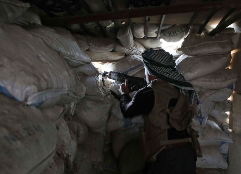 ردا على الخروقات.. الفتح المبين تقتل 3  عناصر للأسد بينهم ضابط جنوب إدلب