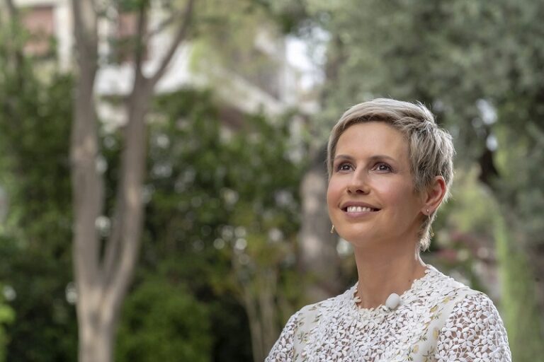 أميرة الحرب.. إيكونوميست تروي تفاصيل غير مسبوقة عن أسماء الأسد