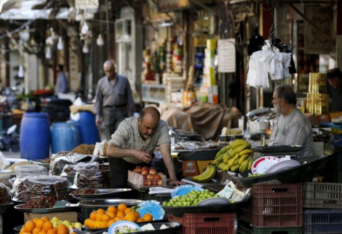 وزير تموين النظام يزعم أن السلع والمواد الغذائية ستنخفض 30% خلال أيام