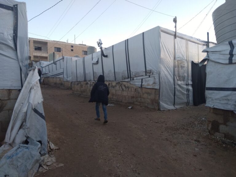 لبنان.. توقيف 30 سوريًا بينهم 12 قاصرًا