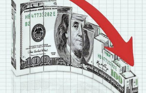 سعر صرف الدولار يهوي في سوريا