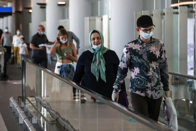 تركيا تطلب من زائريها ملء استمارة دخول