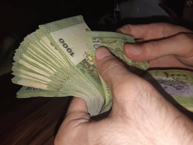 الليرة تستعيد 17% من الخسائر التي مُنيت بها على مدار أسبوع