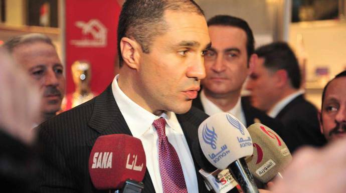 الشهابي يعلن عن وصفة لهبوط الدولار في سوريا