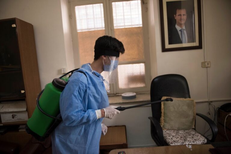 مسؤول في النظام يؤكد وصول كورونا المتحول إلى سوريا