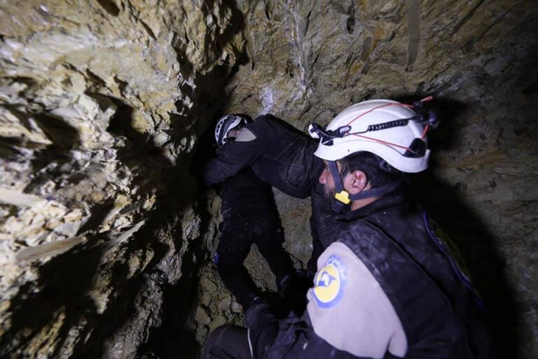 بعد عمل 48 ساعة.. نهاية مؤلمة لطفل سقط في بئر ارتوازي شمال إدلب