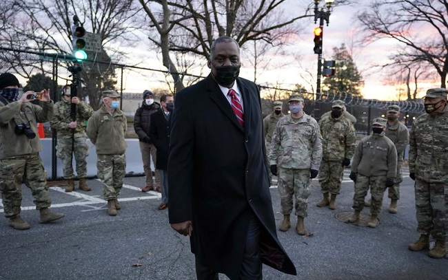 وزير الدفاع الأمريكي: على الحلفاء تجنب الأسلحة الروسية