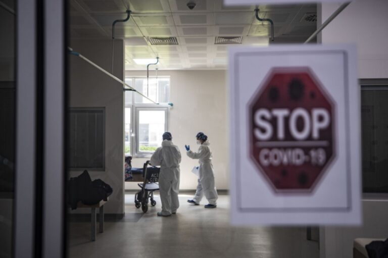 تركيا تسجل 65 وفاة جديدة بفيروس كورونا