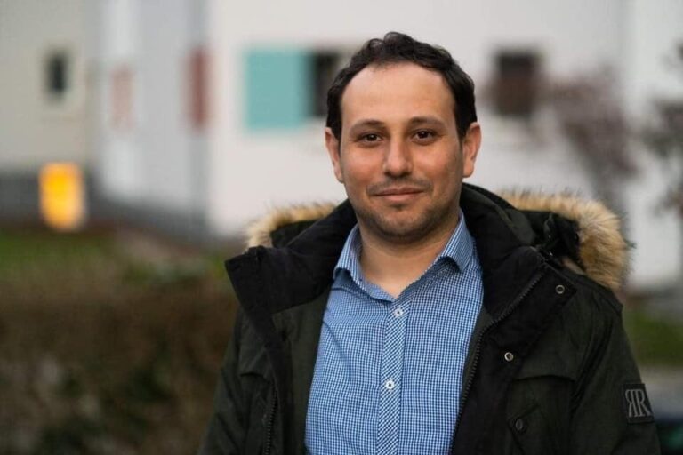 شاب سوري يفوز بعضوية المجلس الاستشاري للأجانب في مدينة كاسل الألمانية