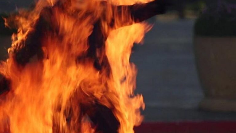 زوجة تحرق زوجها بالبنزين في جنديرس شمال حلب