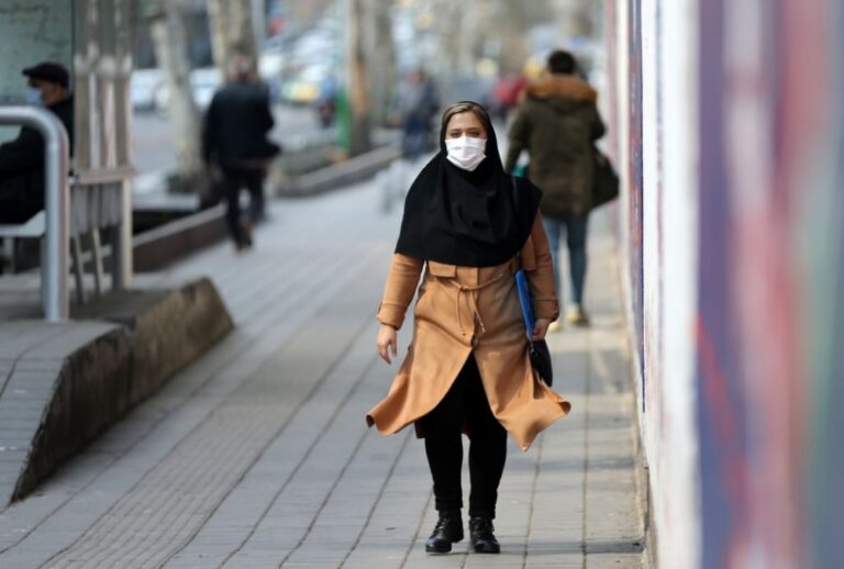 وزير إيراني: أكثر من مليون مواطن فقدوا وظائفهم بسبب كورونا