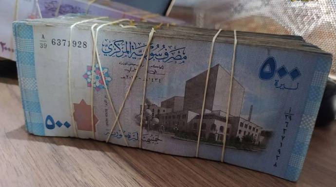 الليرة تسجل أفضل سعرٍ لها في نحو شهرين