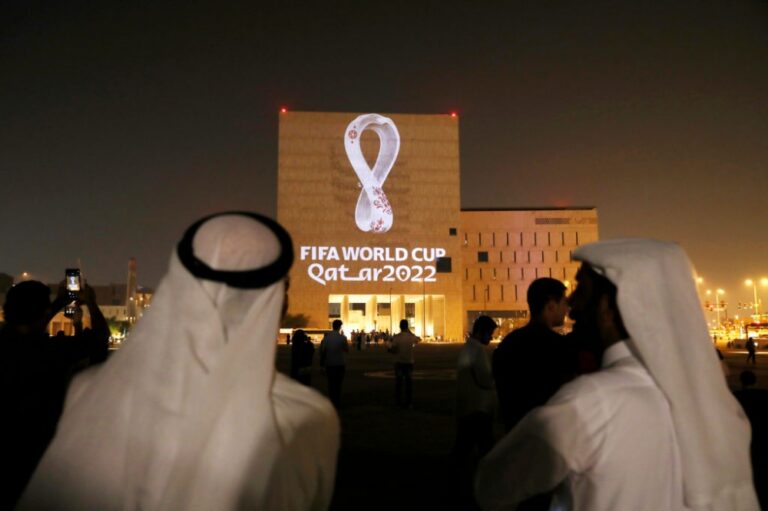 قطر: مستعدون لتطعيم جميع الحاضرين في كأس العالم 2022 ضد كورونا