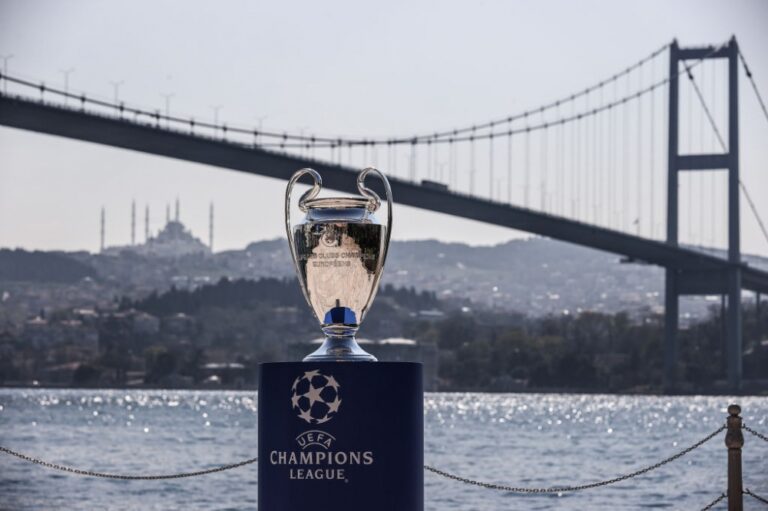 كأس أبطال أوروبا يصل إسطنبول