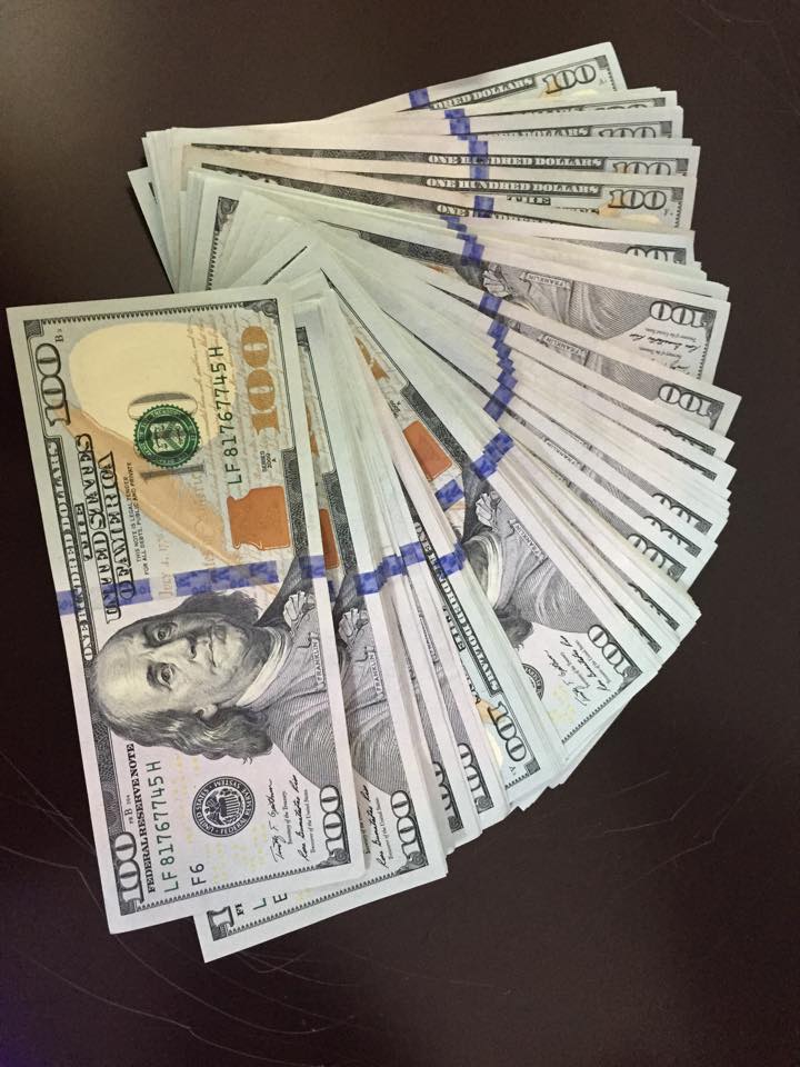 أسعار العملات في سوريا ظهيرة الاثنين