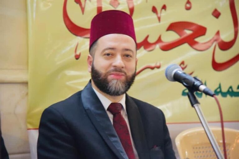 فيديو.. مدائح دينية بالأسد تنصبه زين البشر وصاحب كل المفاخر