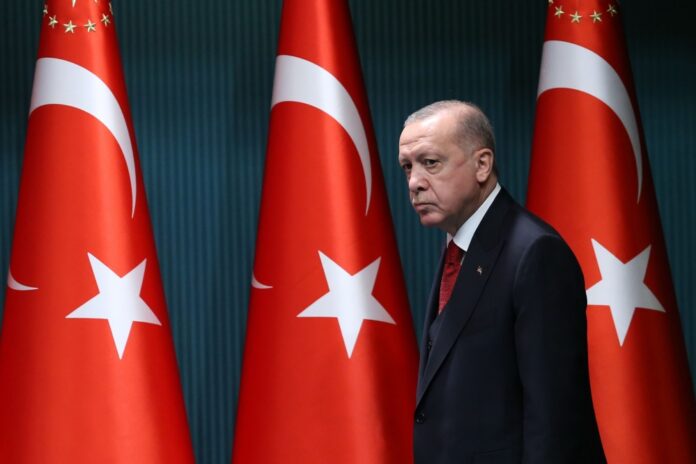 أردوغان: نجحنا في إبقاء بلادنا بمنأى عن الصراعات بمنطقتنا