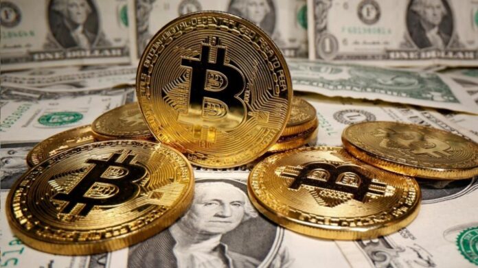 بتكوين تهبط إلى ما دون 78 ألف دولار بعد اختراق بينانس
